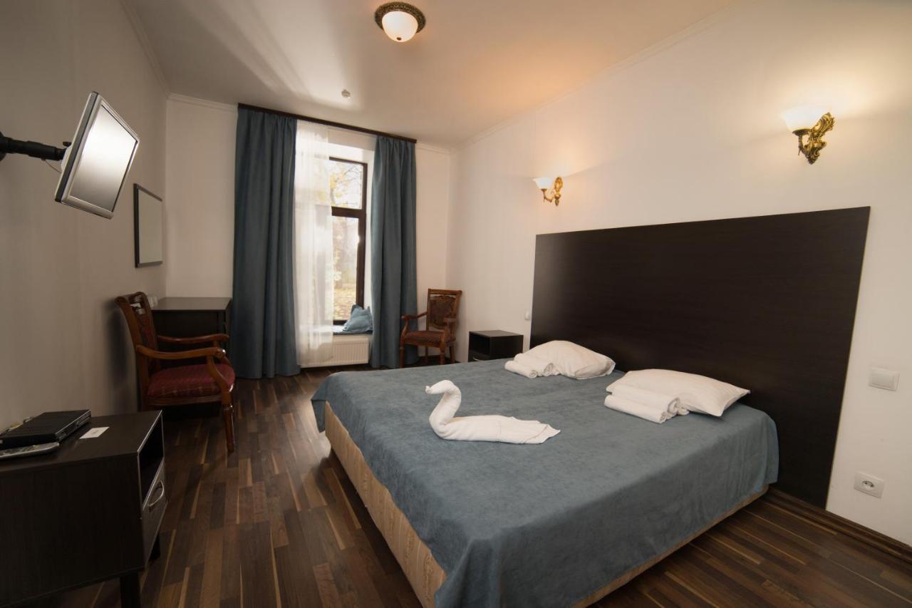 Alex Hotel Odessa Extérieur photo